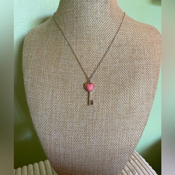 Heart Key Pendant Necklace with SISTERS charm - Picture 1 of 7